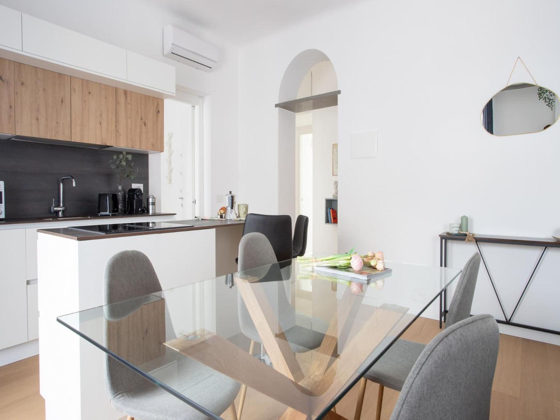 The Rent - Two-bedroom In Navigli Area