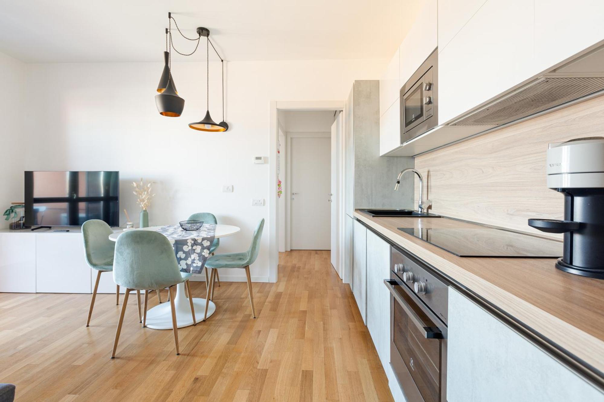Sweet - With Balcony Apartment Milan
