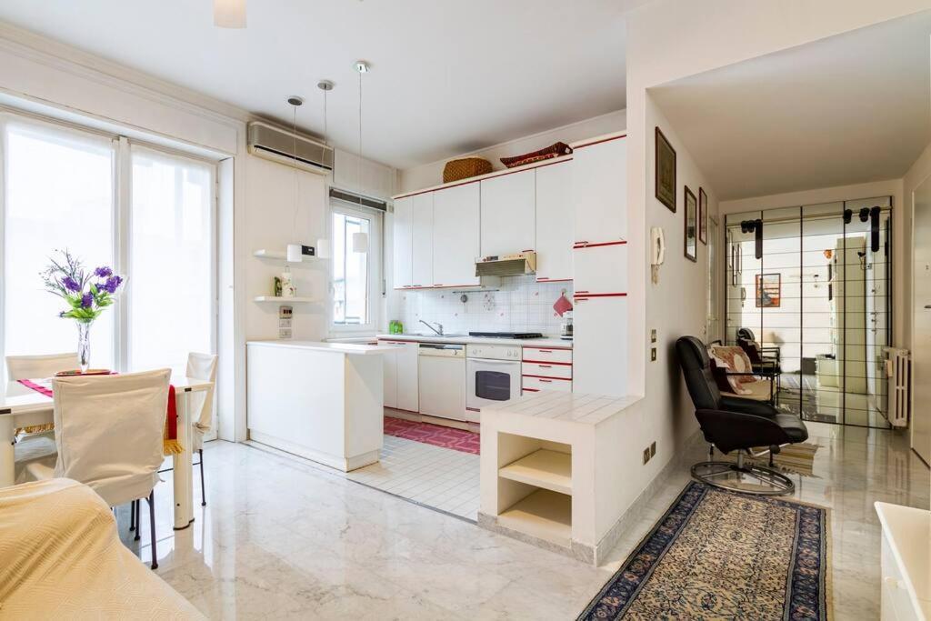 Apartamento Luminoso Bilocale In Centro