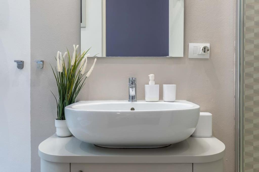 Apartment Central Station & Shuttle Airport Stop 2' Walk Milan