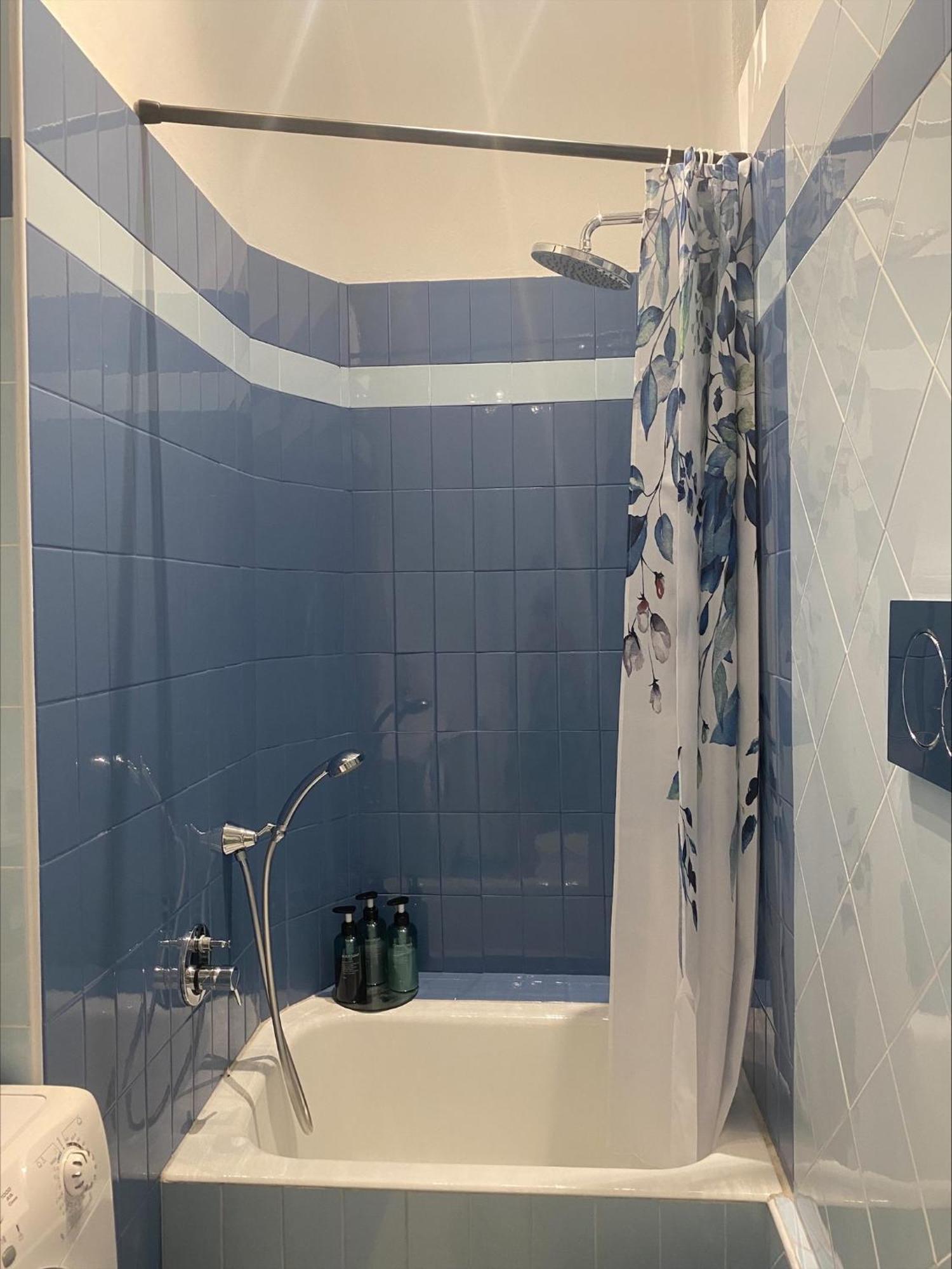 Confortevole Zona Bocconi-porta Romana Apartamento