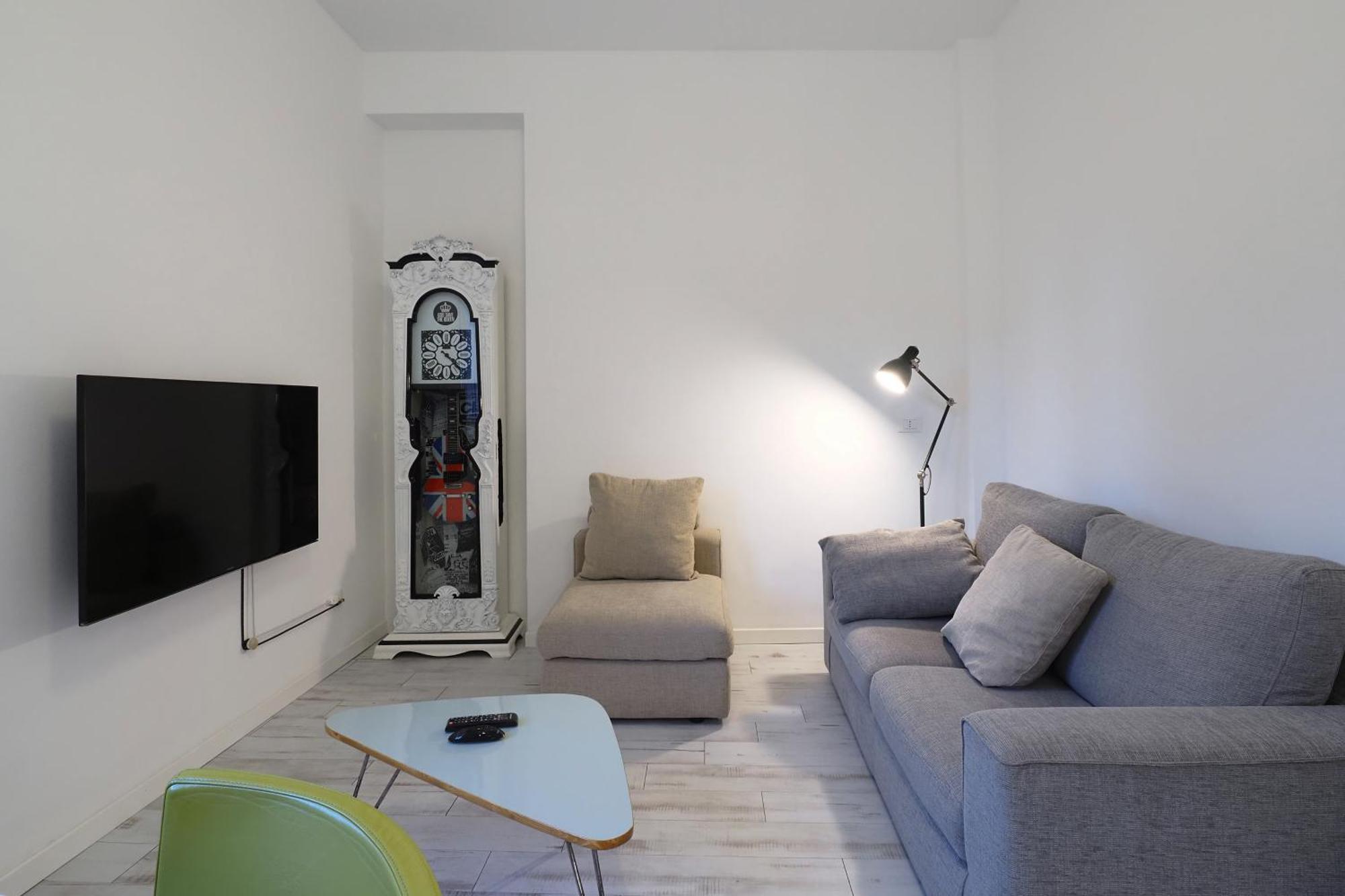 Mila Lux Lodi * Milan