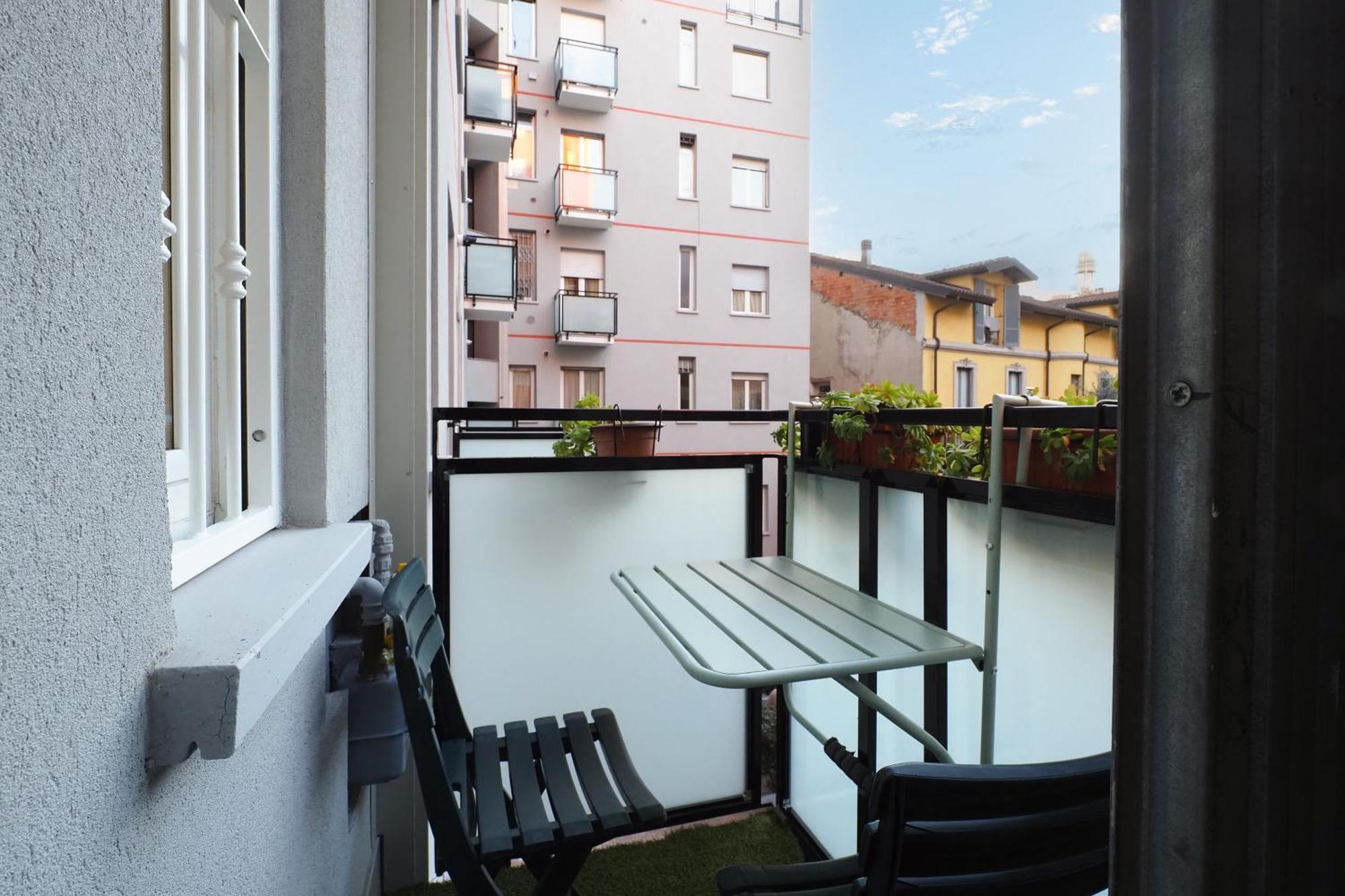 Mila Lux Lodi Milan