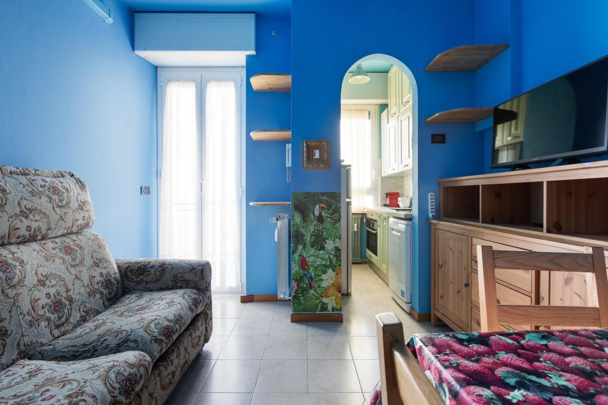 Roomy With Balcony! Apartamento