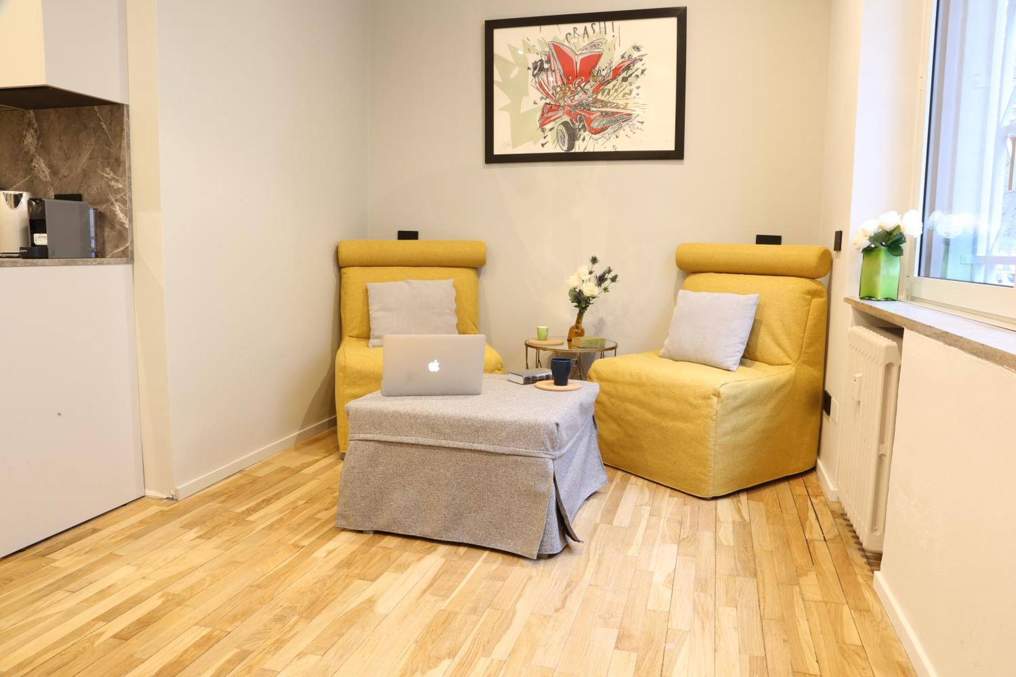 Appartamento Romantico Attico Con Terrazzo In Centro Milano
