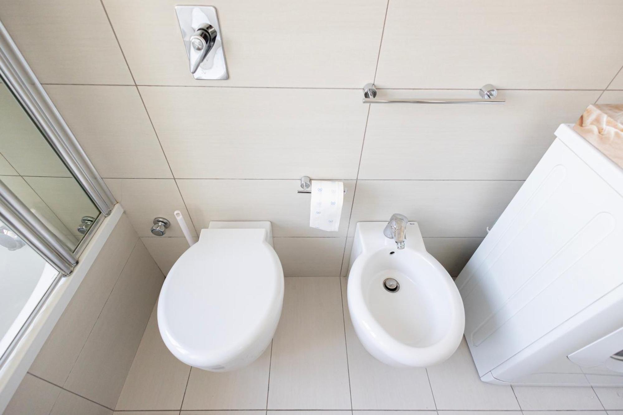 Moderno Bilocale A 400 Metri Dalla Metropolitana Apartment