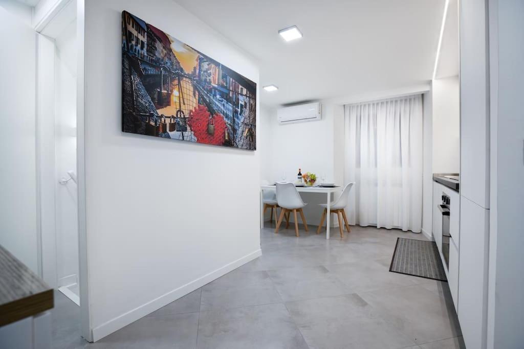 Three-suite With Free Netflix And Fast Wifi Milão