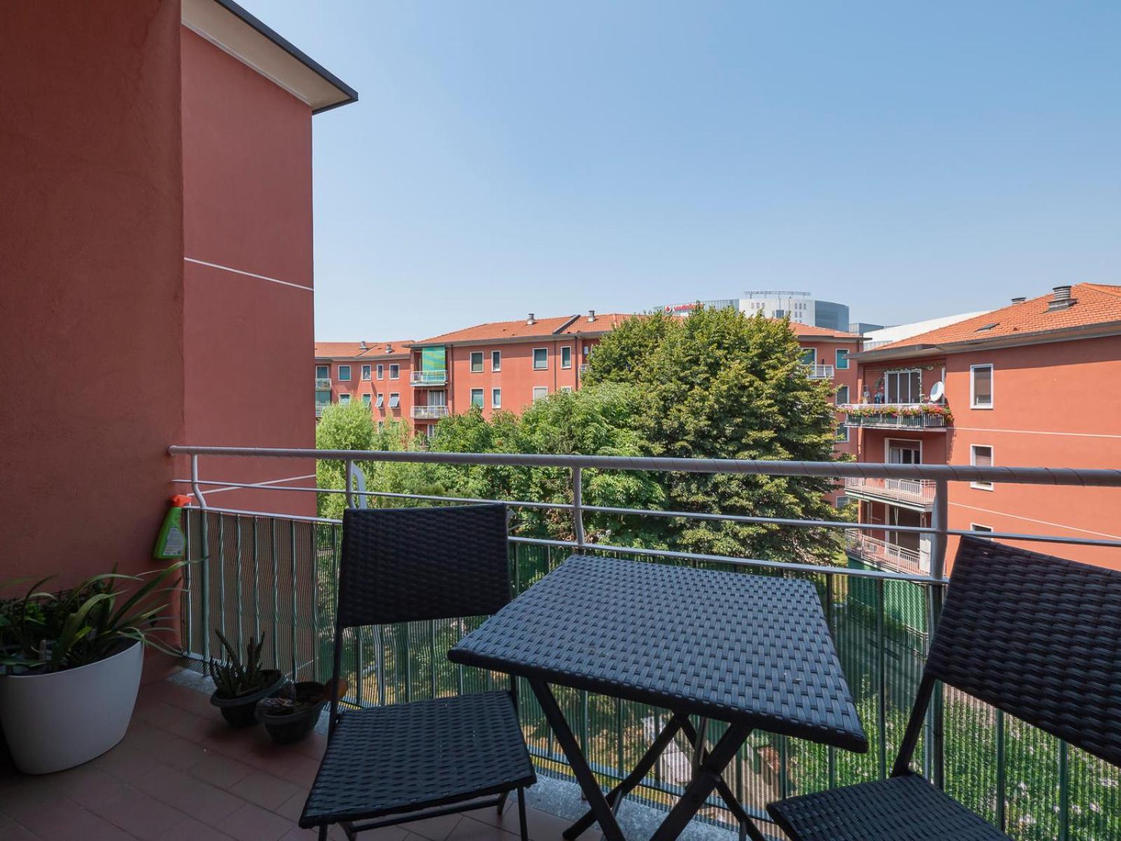 Raffinato Ed Elegante Bilocale - Lorenteggio Metropolitana M4 *