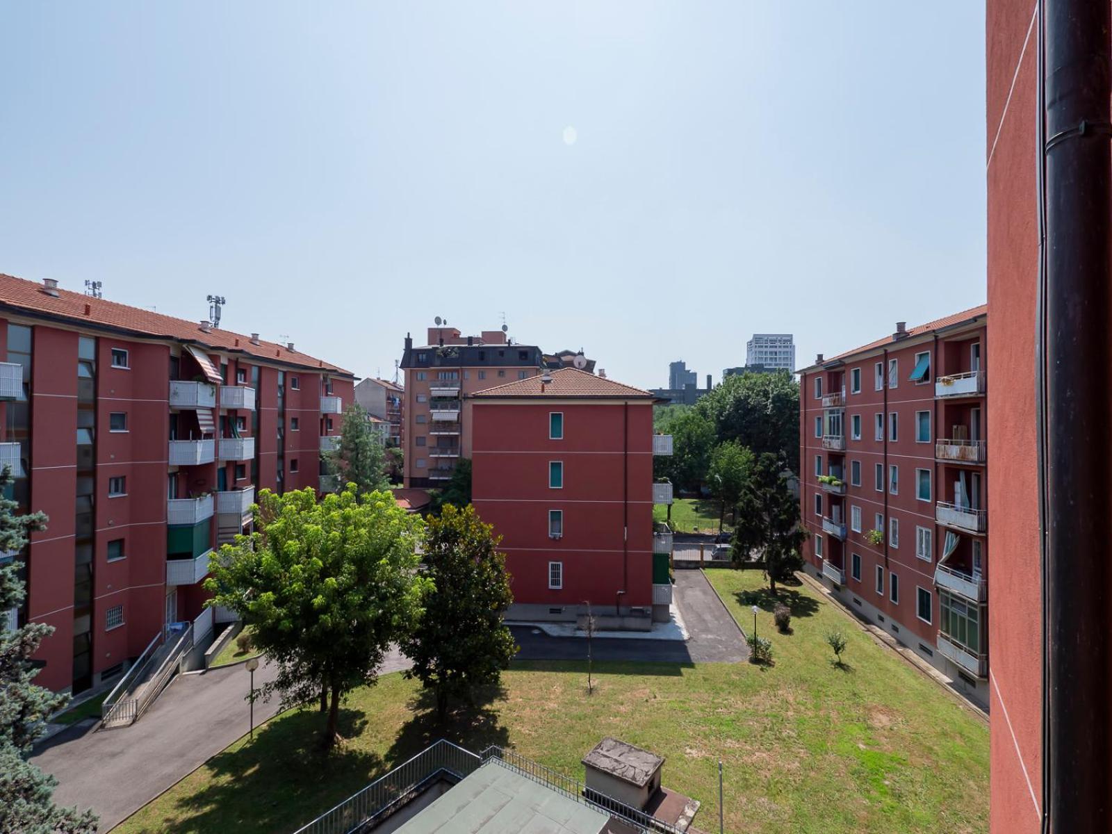 Raffinato Ed Elegante Bilocale - Lorenteggio Metropolitana M4