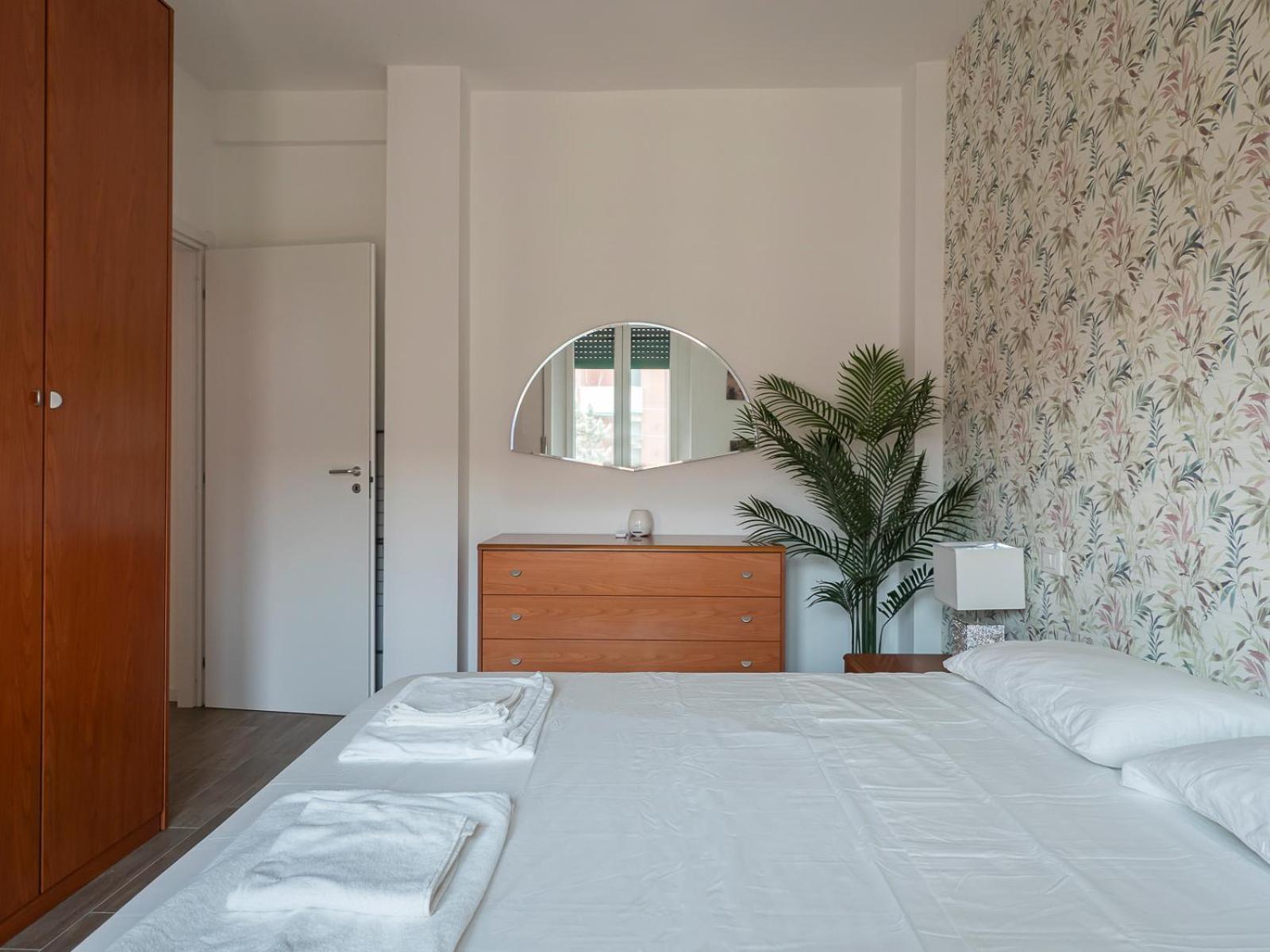 Appartamento Raffinato Ed Elegante Bilocale - Lorenteggio Metropolitana M4 *