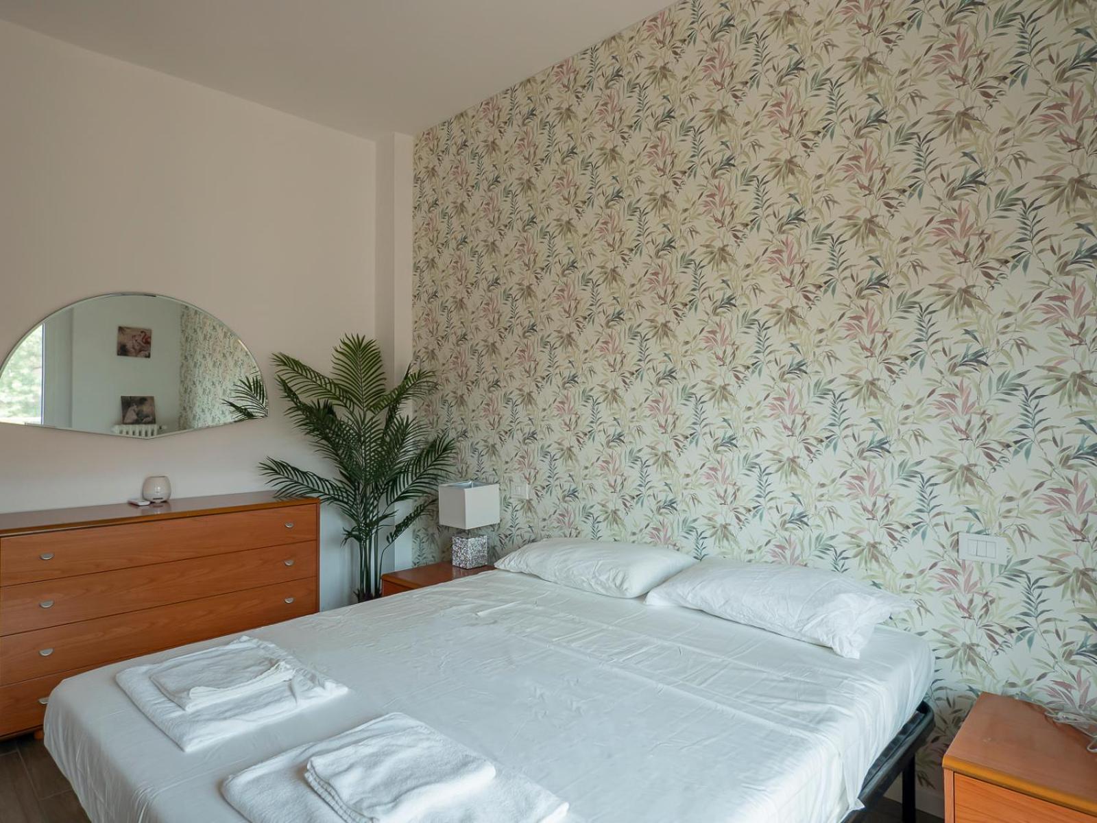 Apartment Raffinato Ed Elegante Bilocale - Lorenteggio Metropolitana M4 *