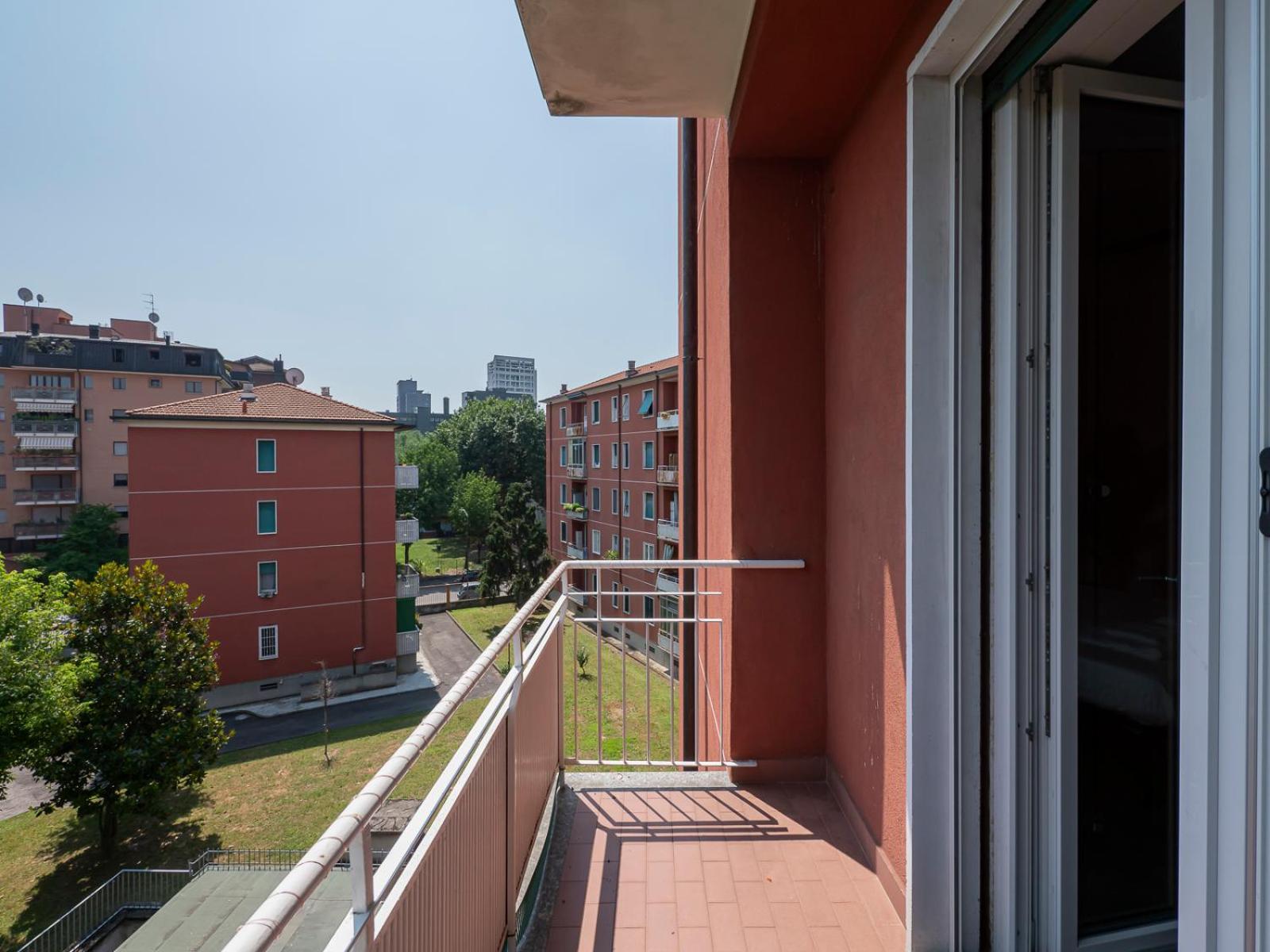 Appartamento Raffinato Ed Elegante Bilocale - Lorenteggio Metropolitana M4 *