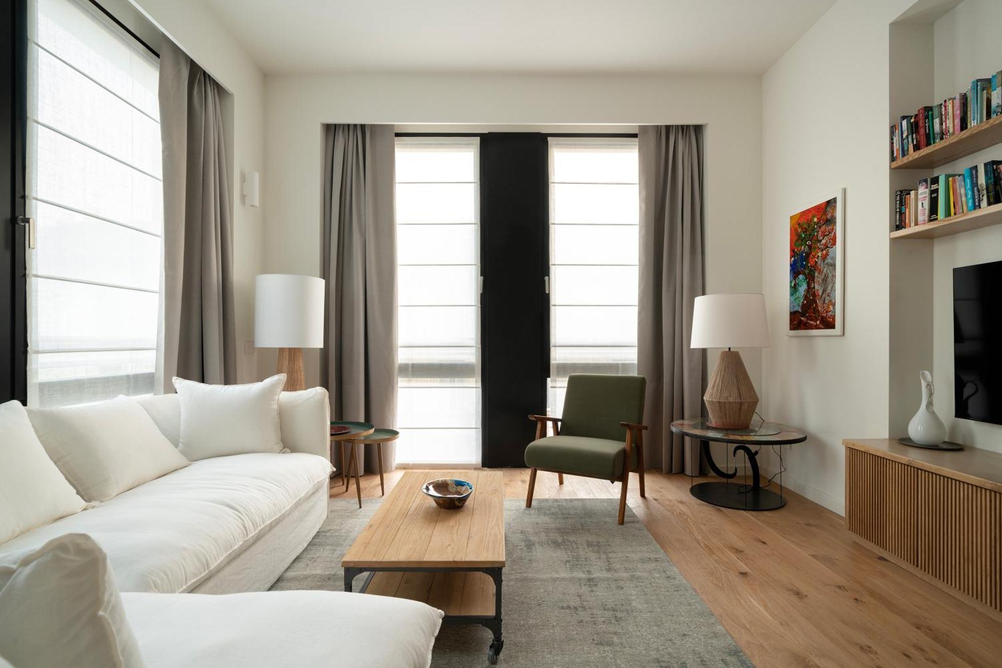 Santa Tecla Living Washington Building * Milano
