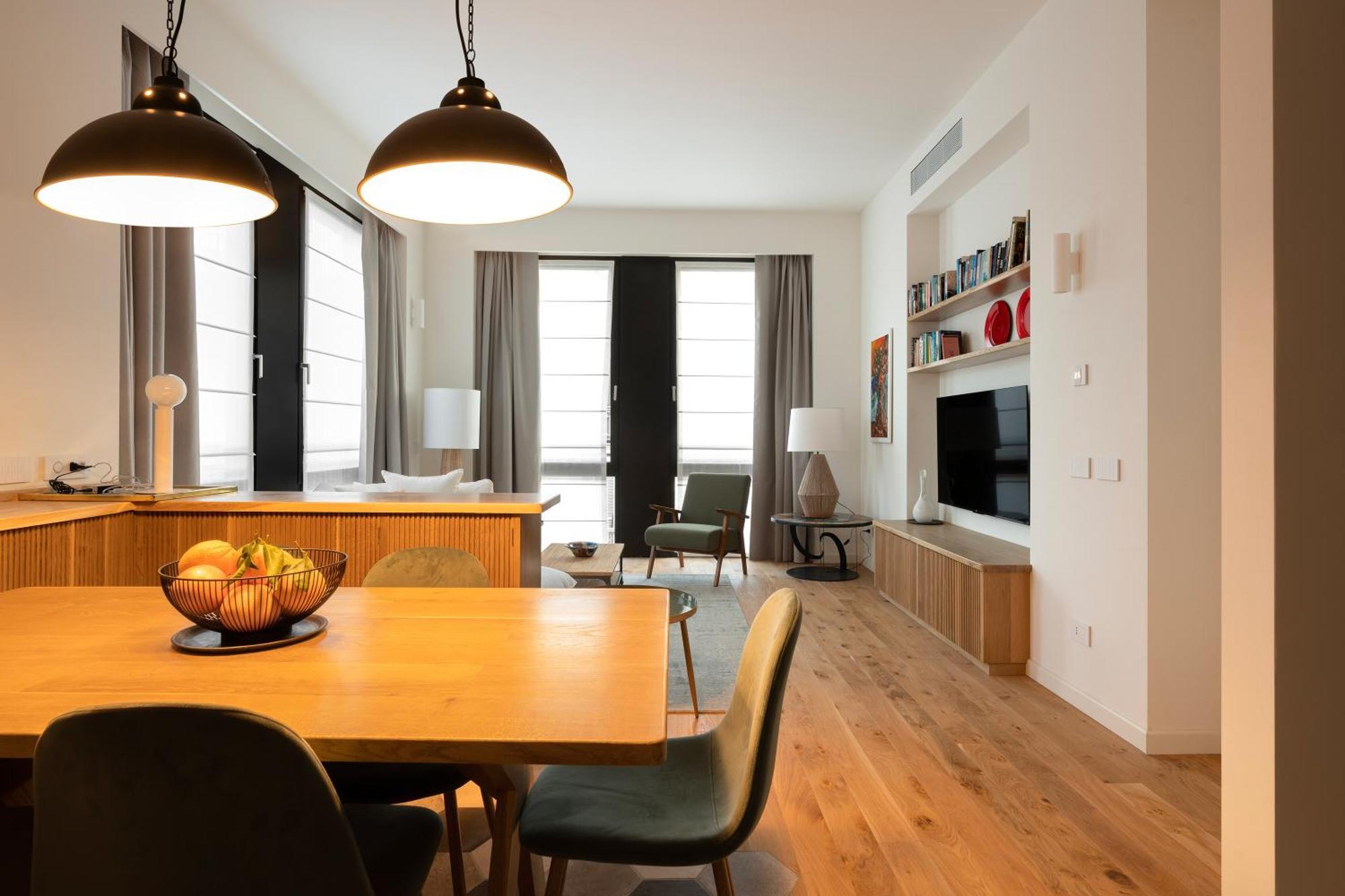 Santa Tecla Living Washington Building * Milano