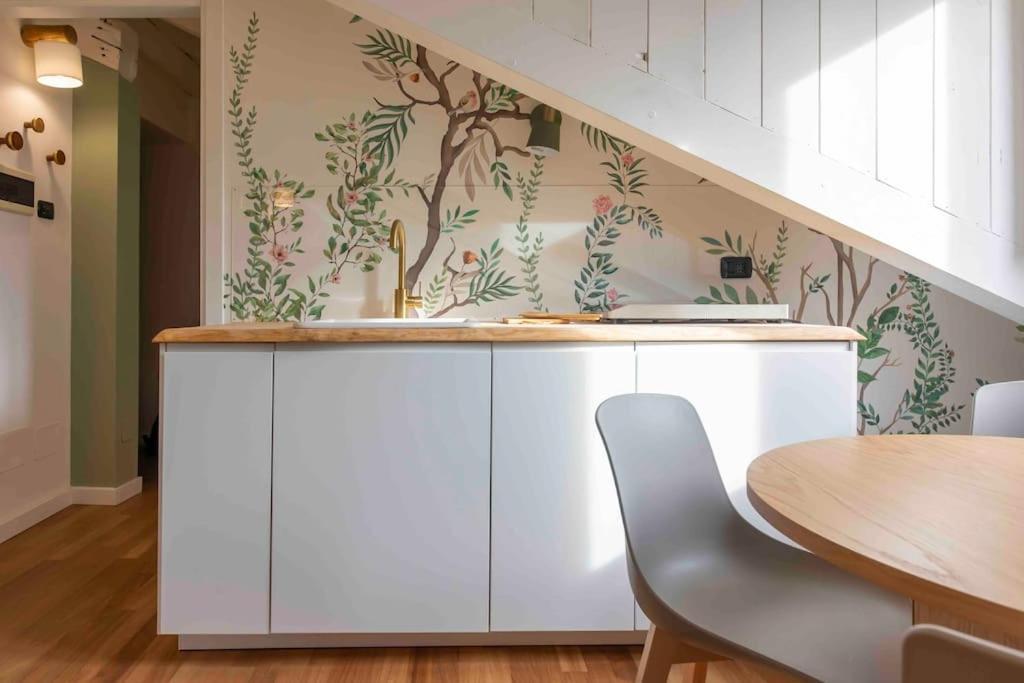 La Tana Del Bianconiglio - Rabbit Hole Apartment Milan
