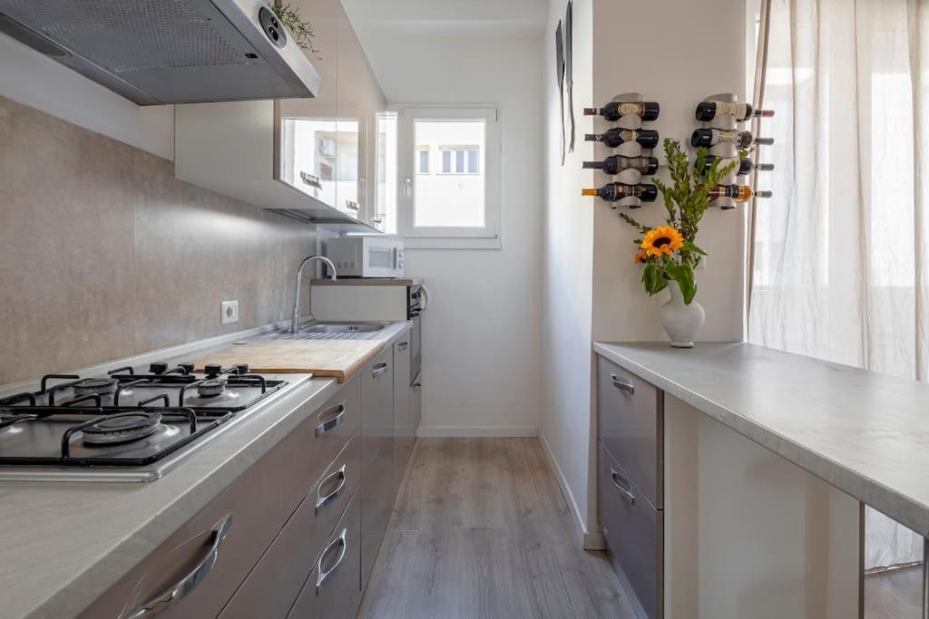 Cozy Appartament 1 Min From New Mm4 Argonne Apartment Milan