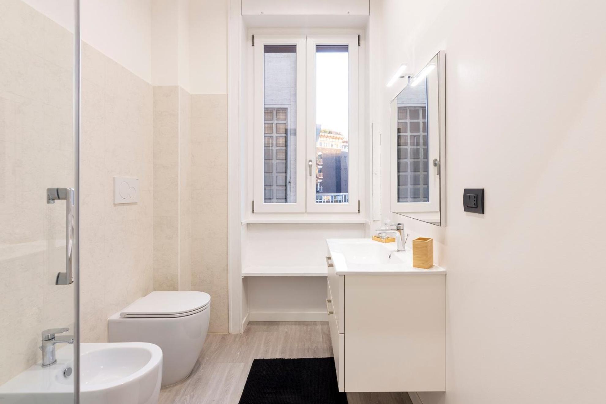 Apartment Temporaryflat San Babila Milan