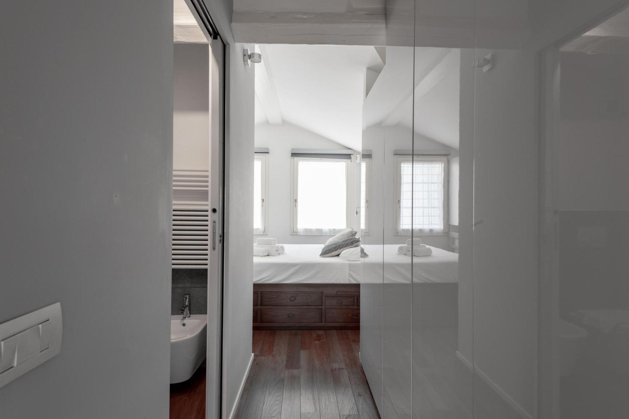 Apartment S Agostino - Porta Genova Milan