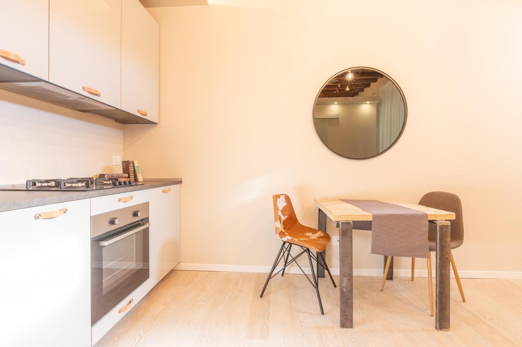 Mo22 Loreto- Duomo- Chic - Luxury - Boho Apartment Milan