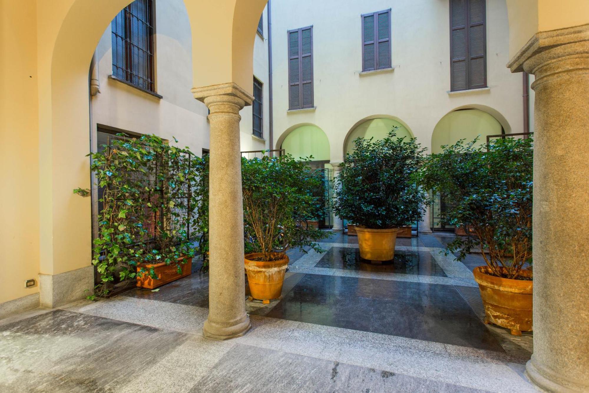Keys Of Italy / Valpetrosa 10 - Touch Of Elegance Milan
