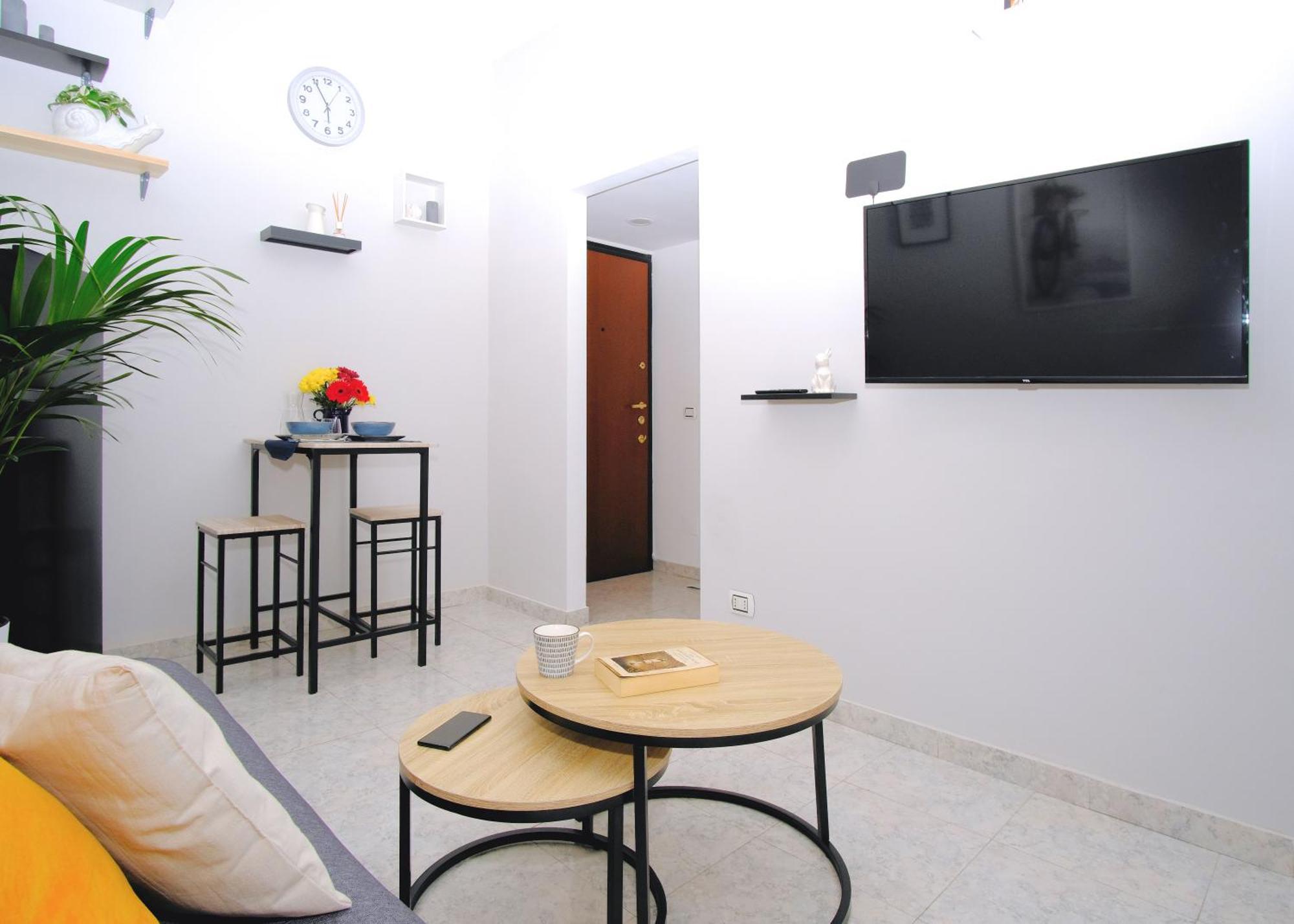 10 Min Duomo Free Parking Wifi Ac Milano