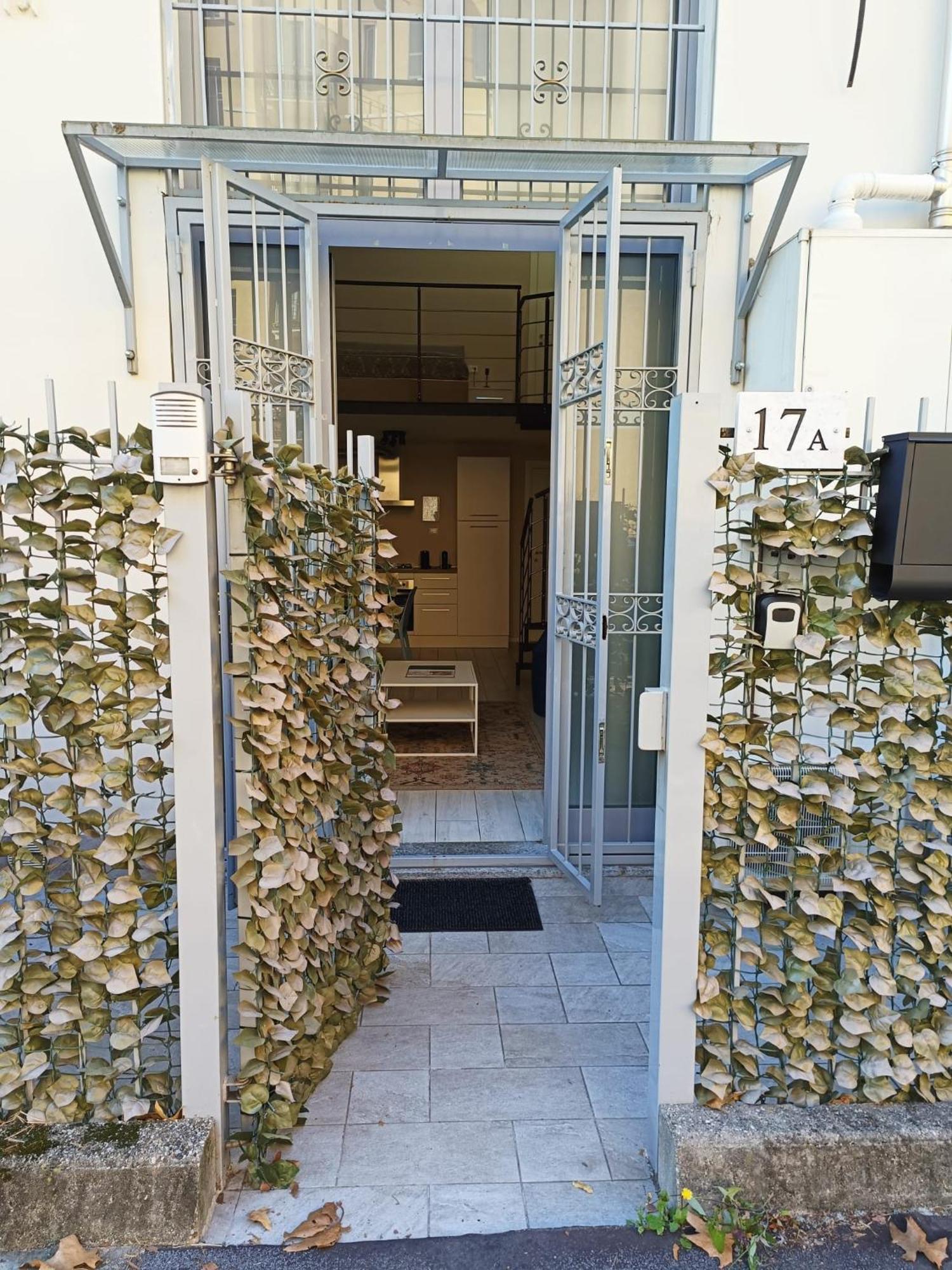 Holiday home Yr - Bocconi Milan