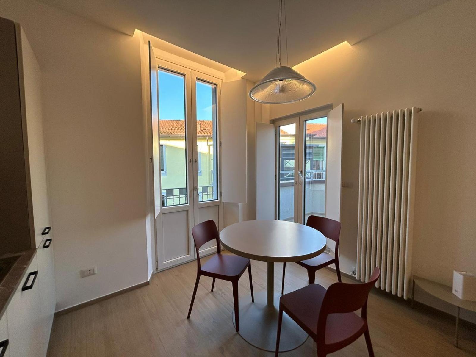 Imhome - Abruzzi Apartment Milan
