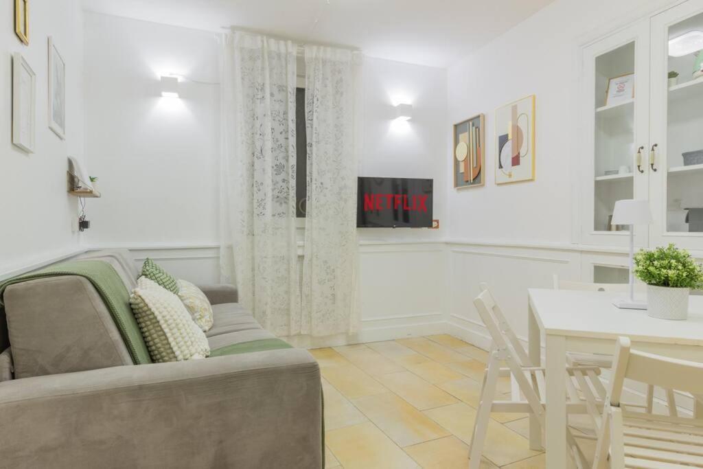 Apartment Duomo - Montenapoleone, Comfort & Wi-fi