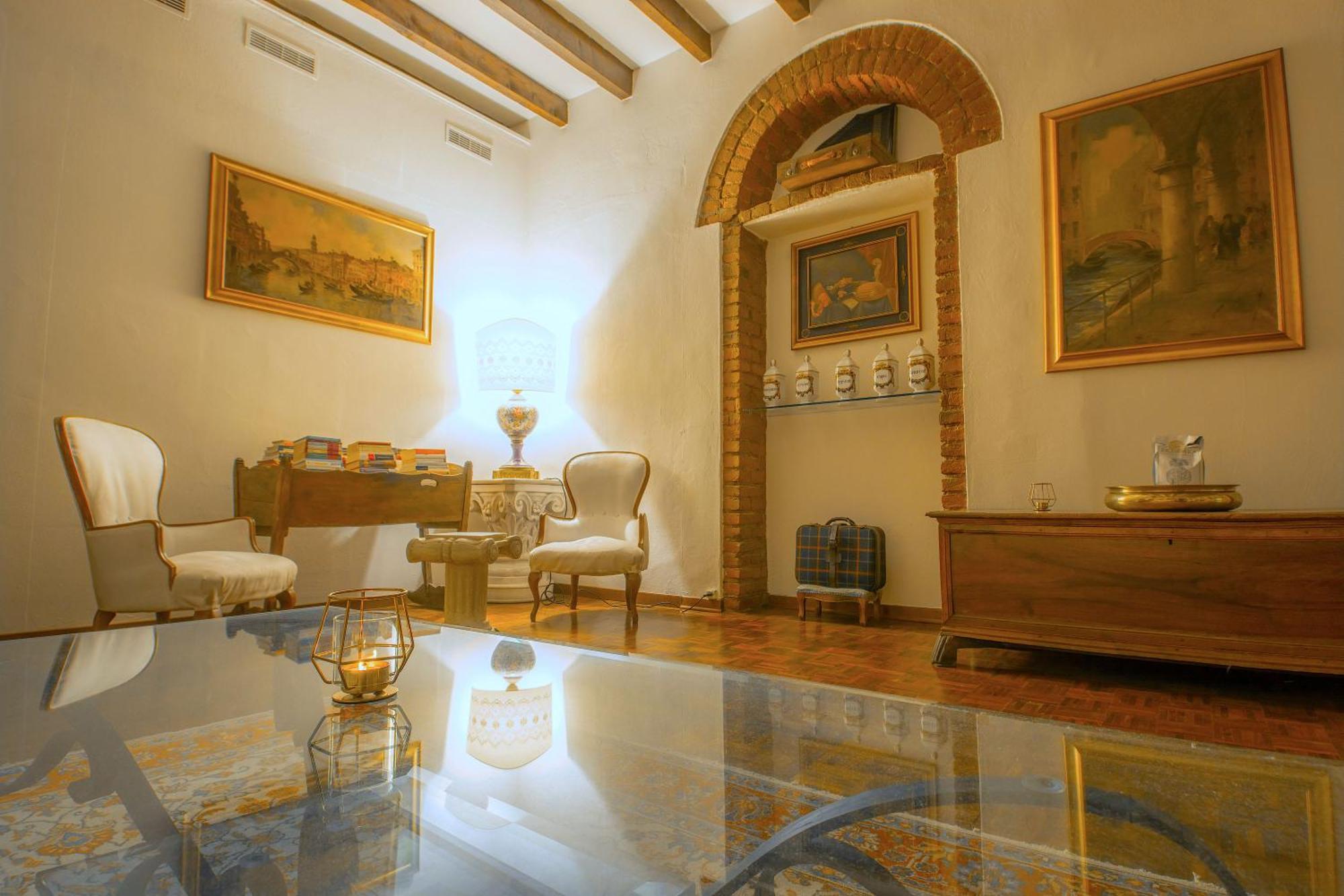 Double Charme Station Guest house