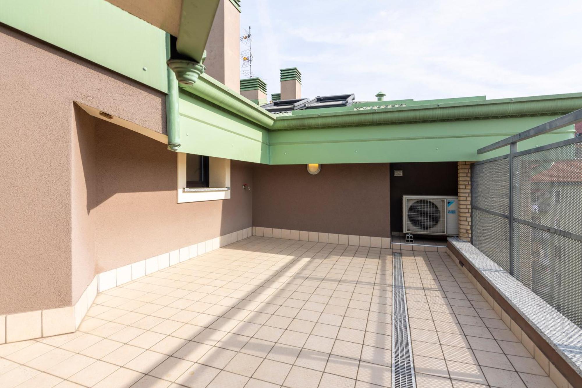 Apartment Wolvesdensuite Con Terrazzi E Garage Gratuito *