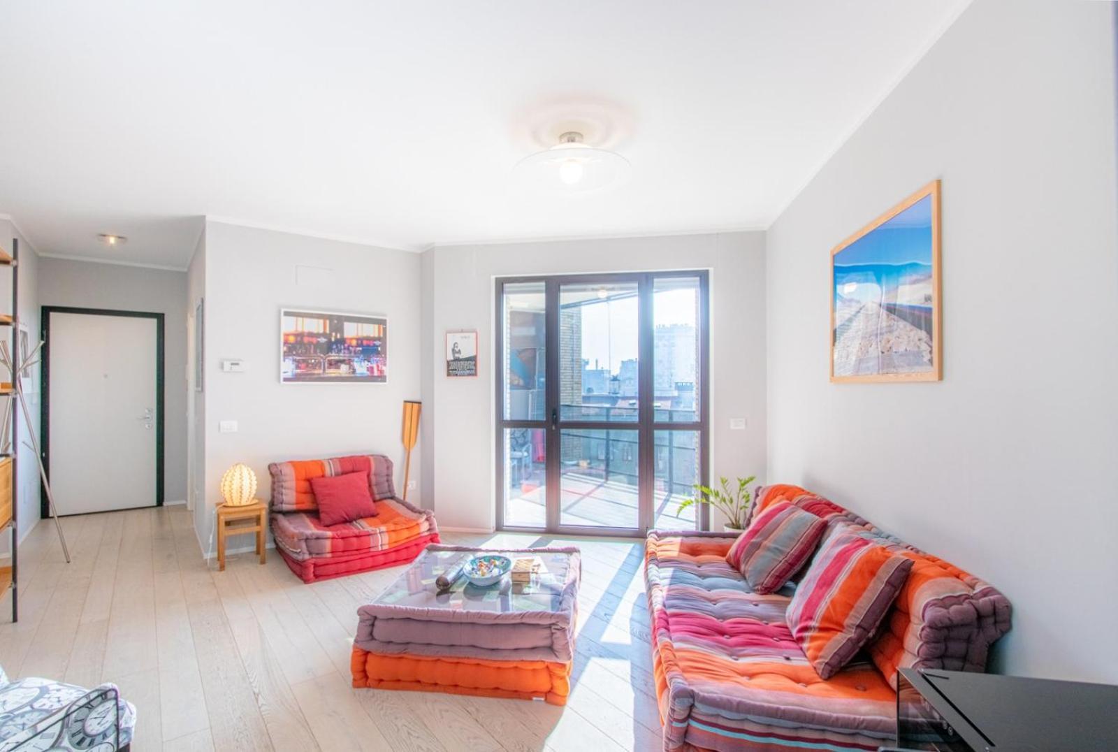 Wolvesdensuite Con Terrazzi E Garage Gratuito Apartment *