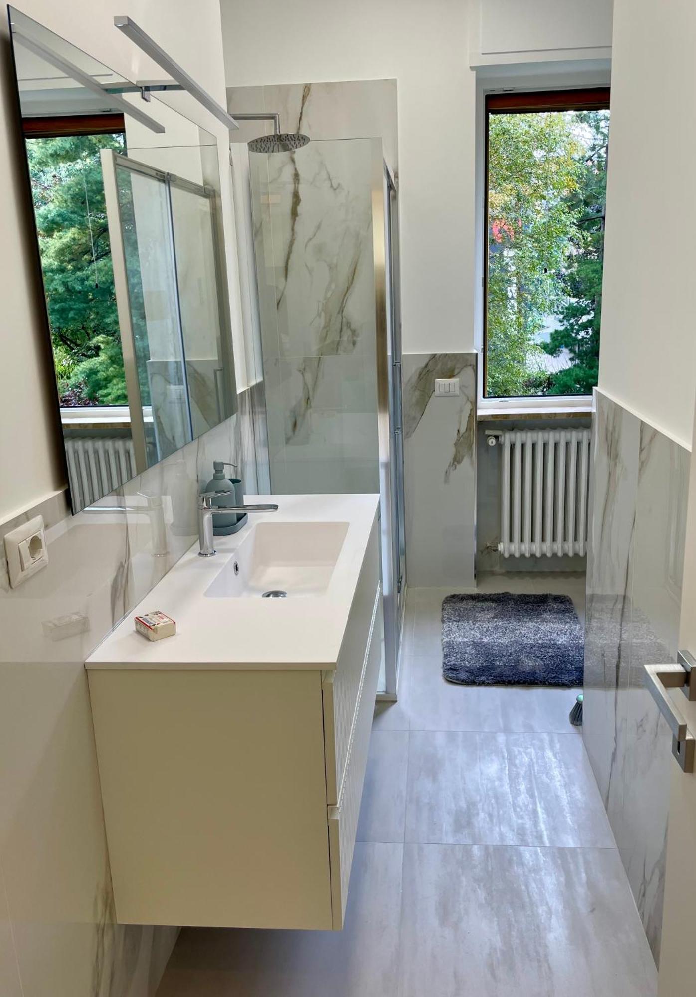 Apartment Luxury 1 Bedroom Apartment, Close To San Siro, Fiera And 10 Min Metro To Duomo Milan