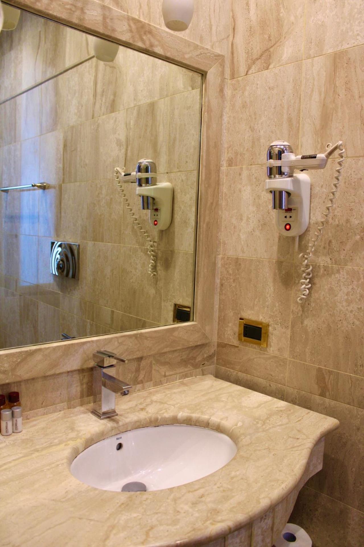 Hotel Fiorella