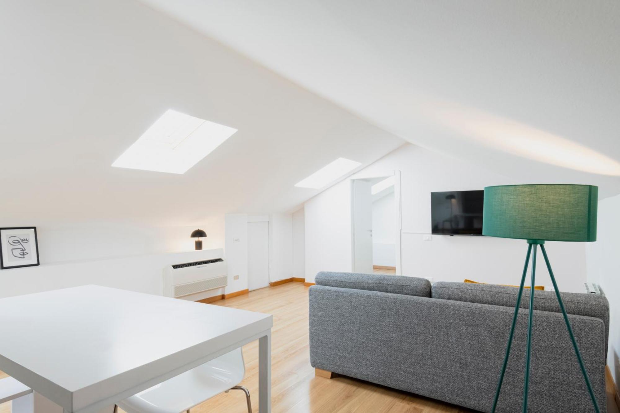Relstay - Arco Della Pace - Sunny Loft Apartment Milan