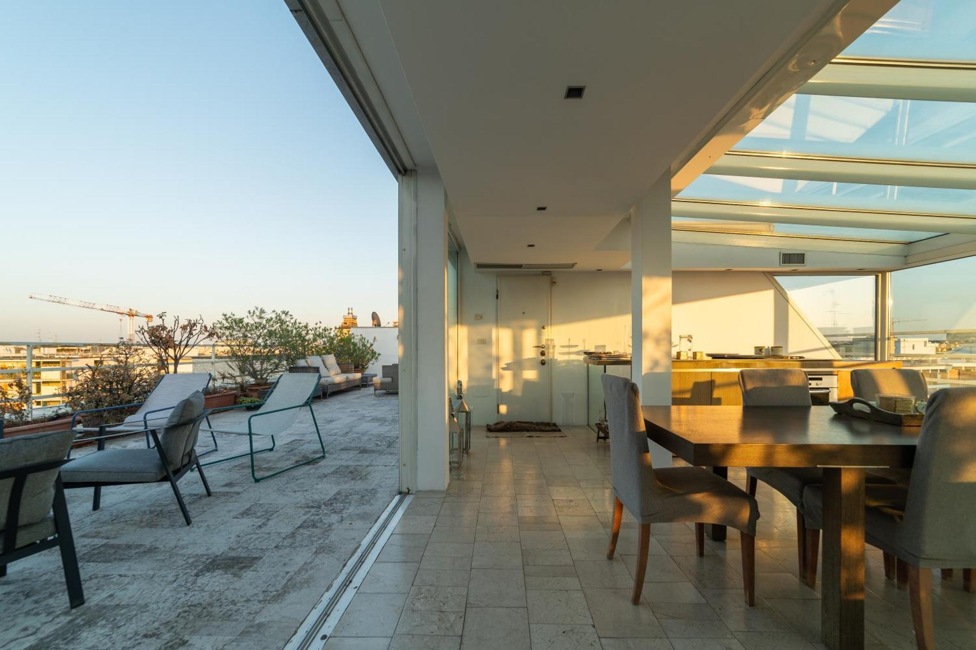 Luxury Penthouse With Stunning View And Hammam