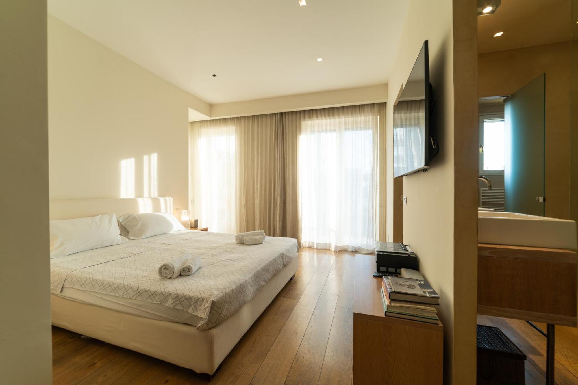 Luxury Penthouse With Stunning View And Hammam Apartment Milan