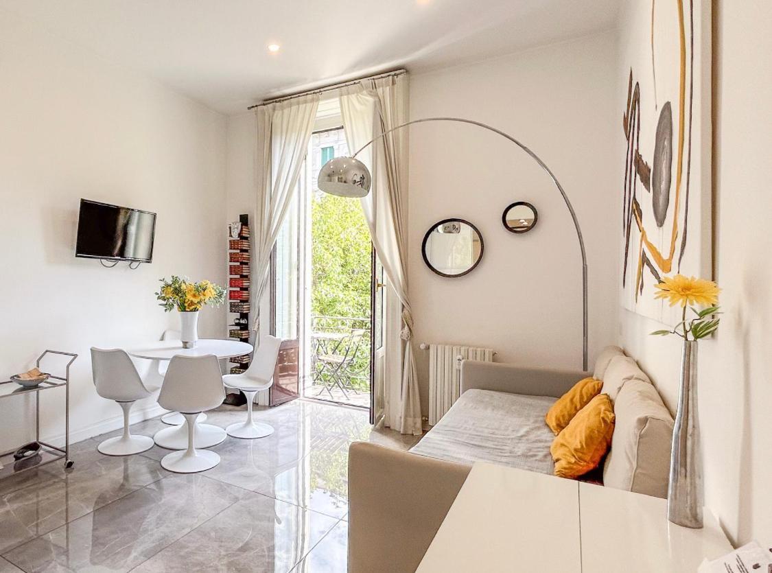 Casa Alberto Da Giussano, Elegante Bilocale In Centro Con Balcone Sul Parco * Milan