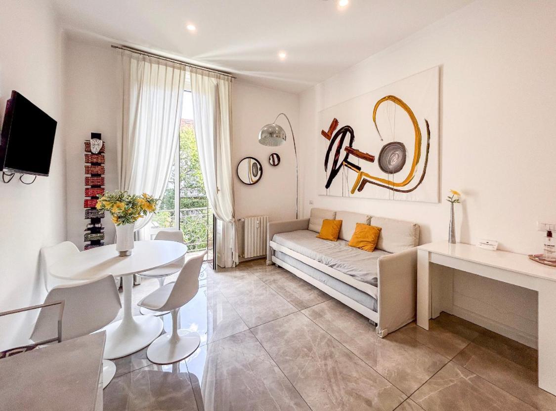 Casa Alberto Da Giussano, Elegante Bilocale In Centro Con Balcone Sul Parco * Milan