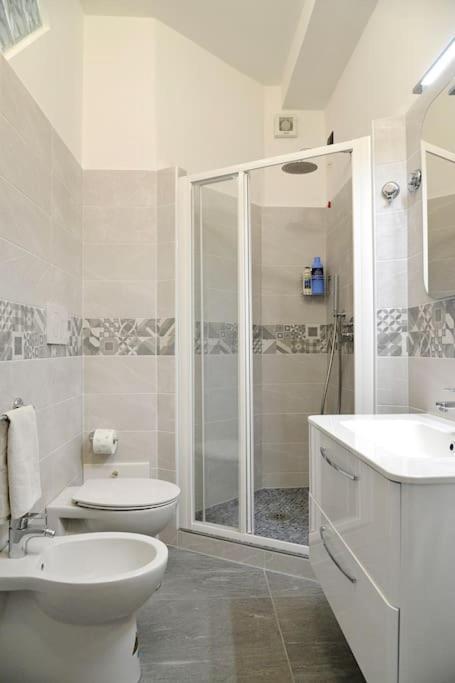 Wonderful Flat Center *
