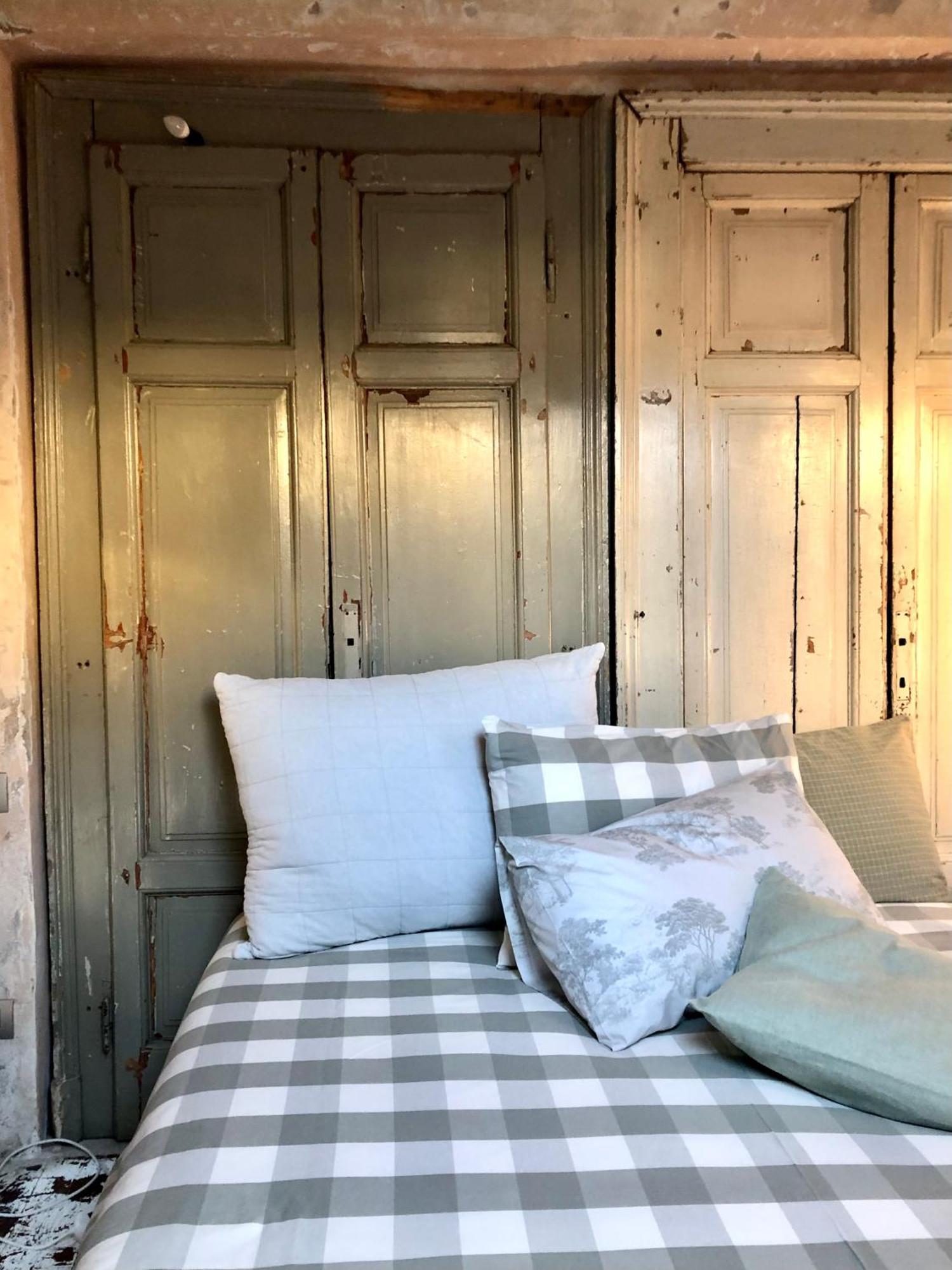 Charming And Design Attic Loft In Coolest Area Navigli Ticinese Apartment