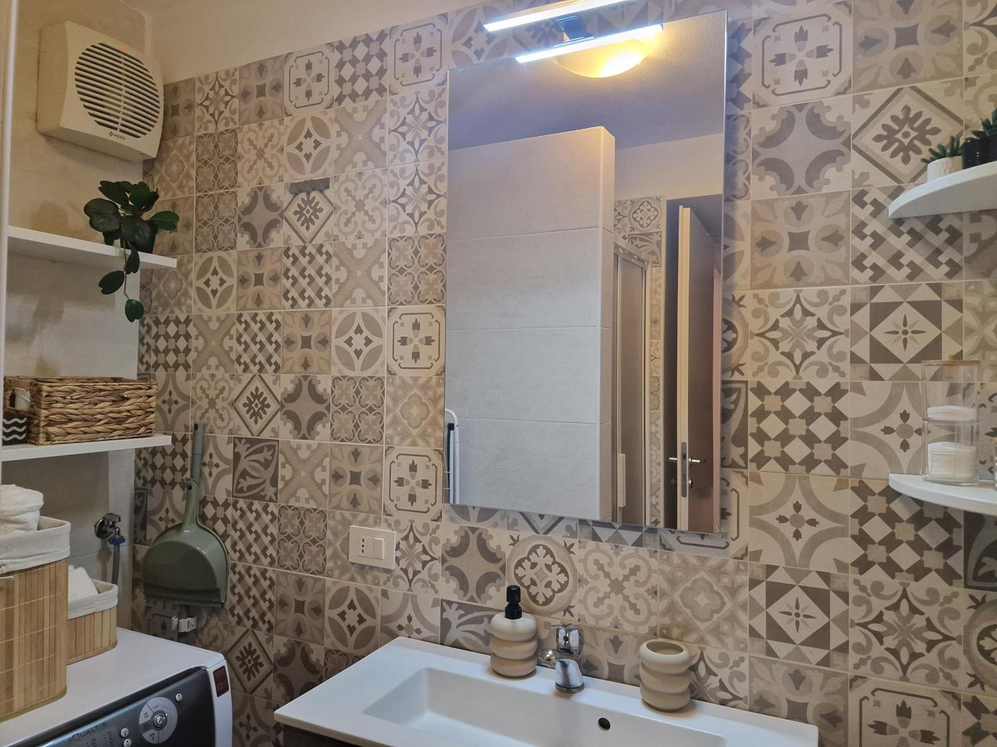 Regina In Porta Romana 3 - Sky Tv, Wifi & Breakfast Box Appartamento