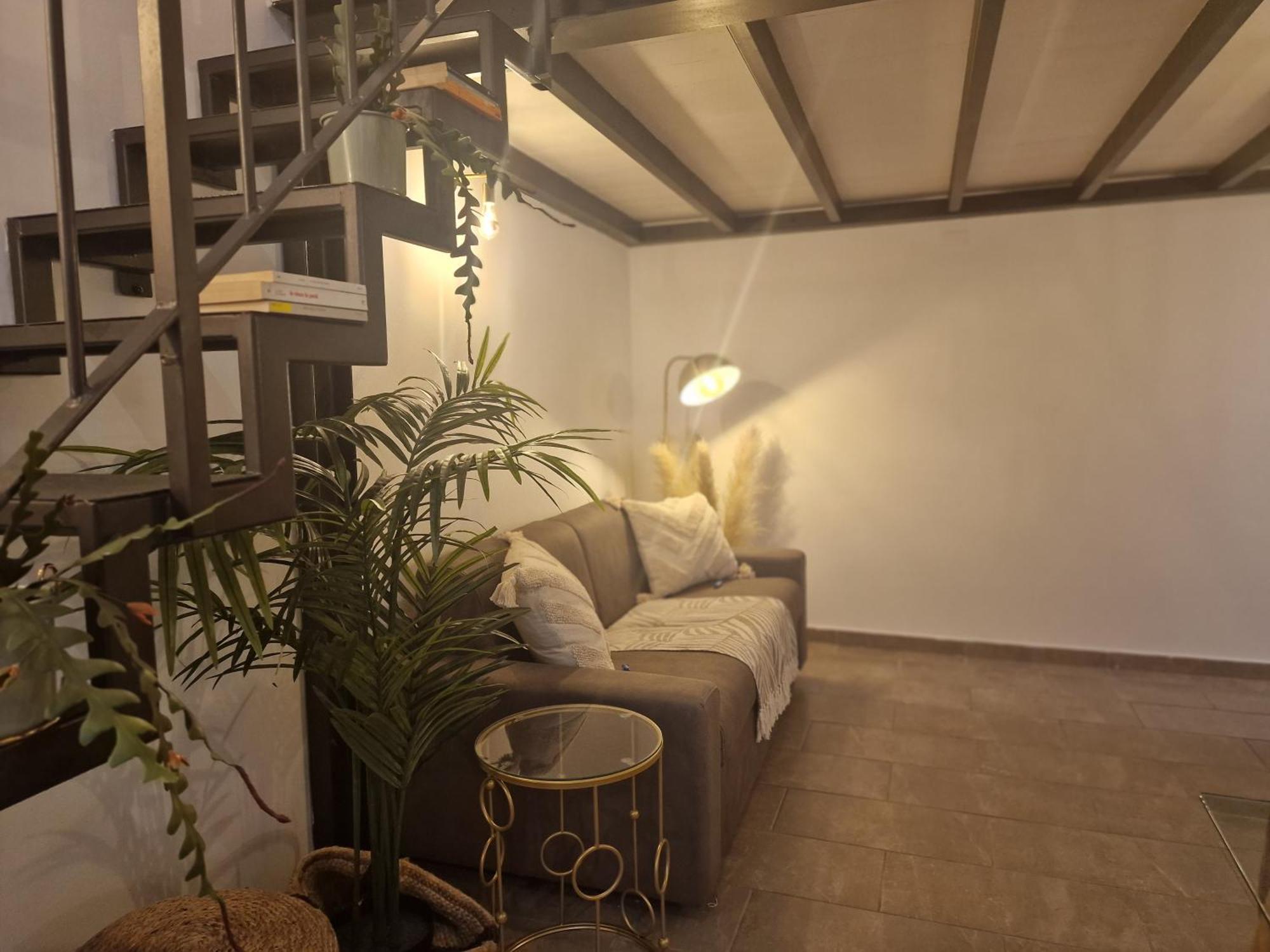 Appartamento Regina In Porta Romana 3 - Sky Tv, Wifi & Breakfast Box Milano
