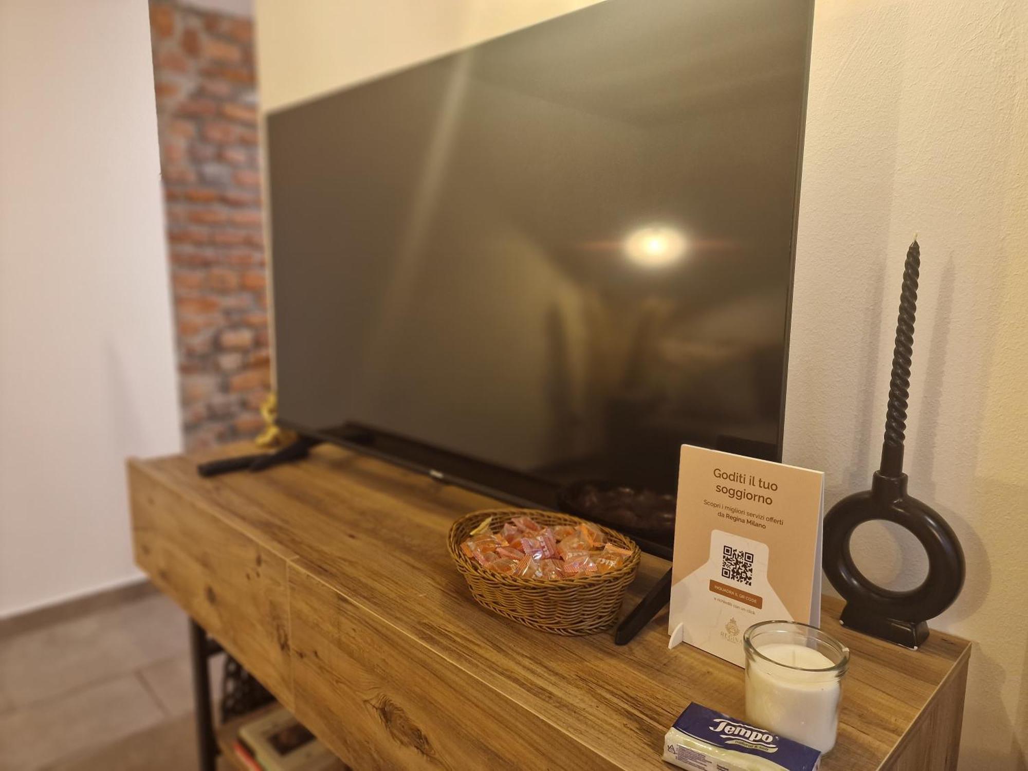 Regina In Porta Romana 3 - Sky Tv, Wifi & Breakfast Box * Milano