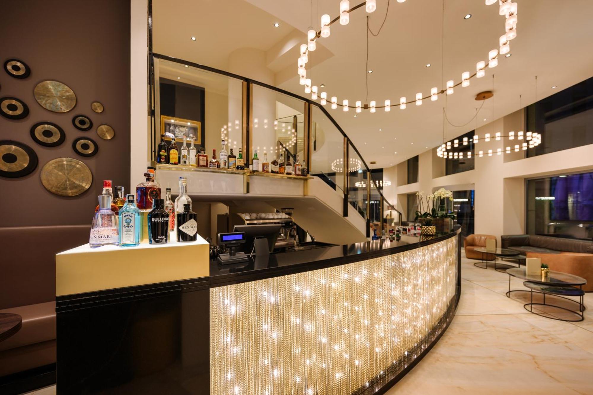 The Square Duomo - Preferred & Hotel Milan