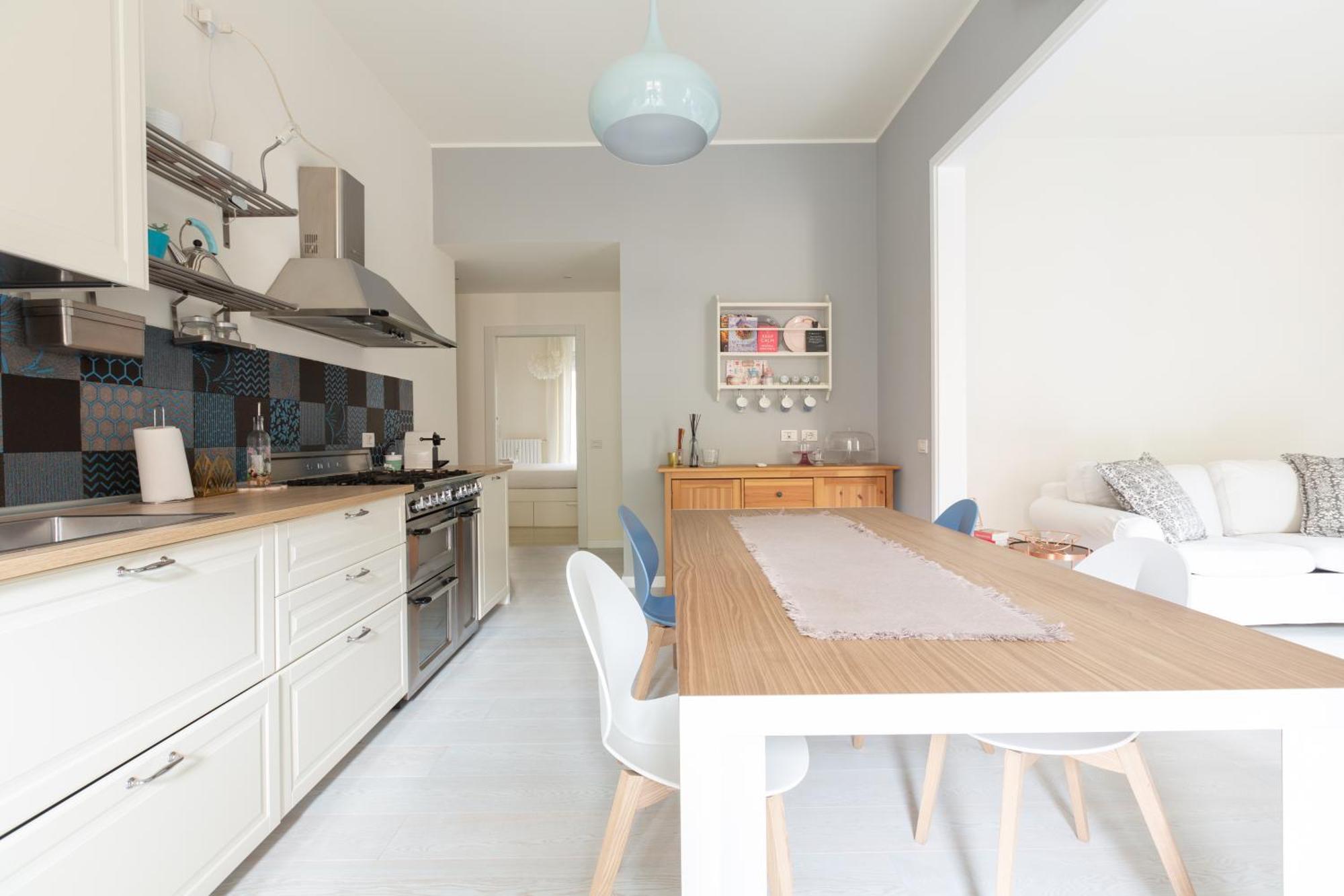 Porta Volta Bright And Roomy Flat Apartment Milan