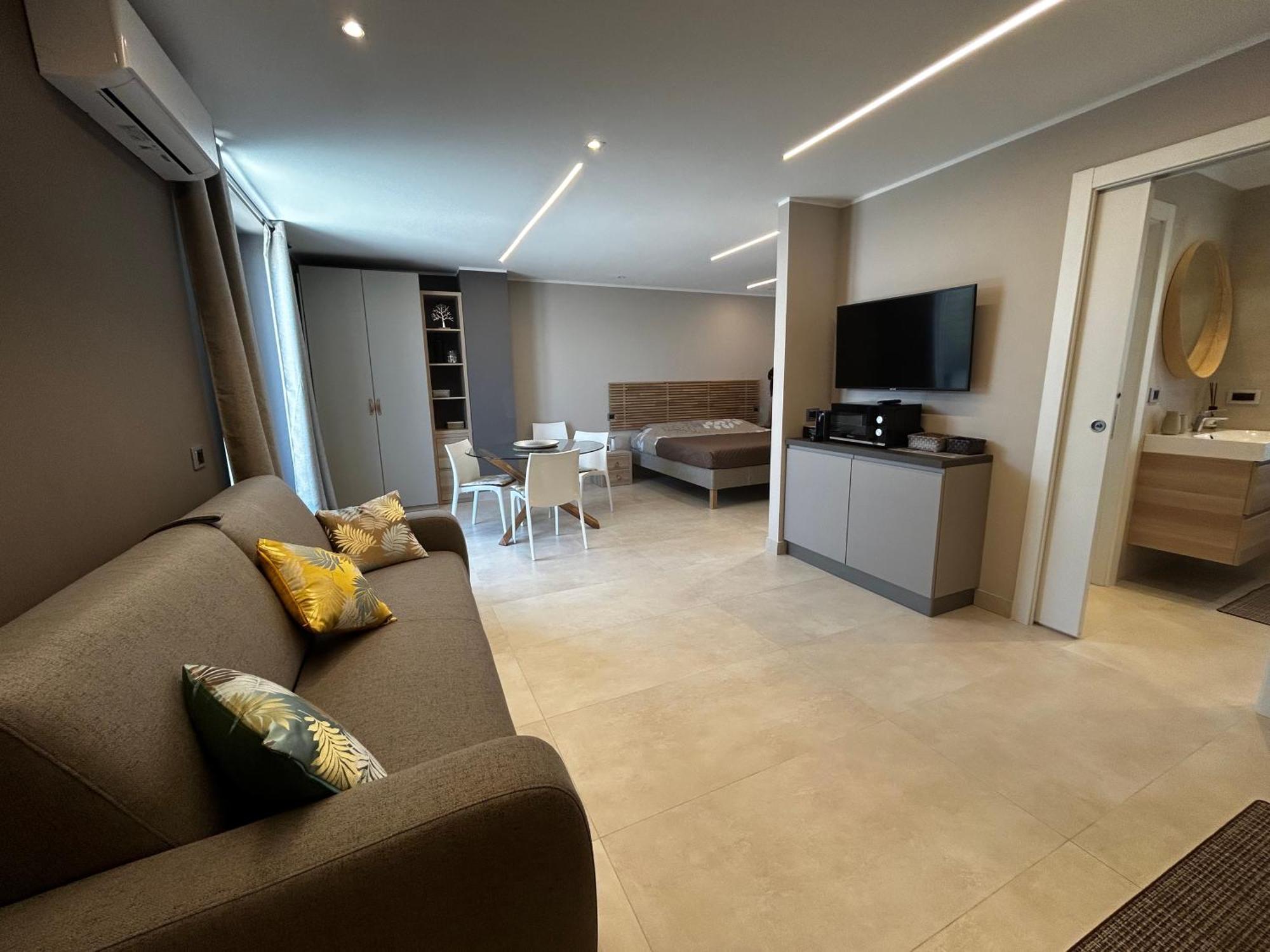 Apartment R39 Attic With Terrace And Private Parking Milan
