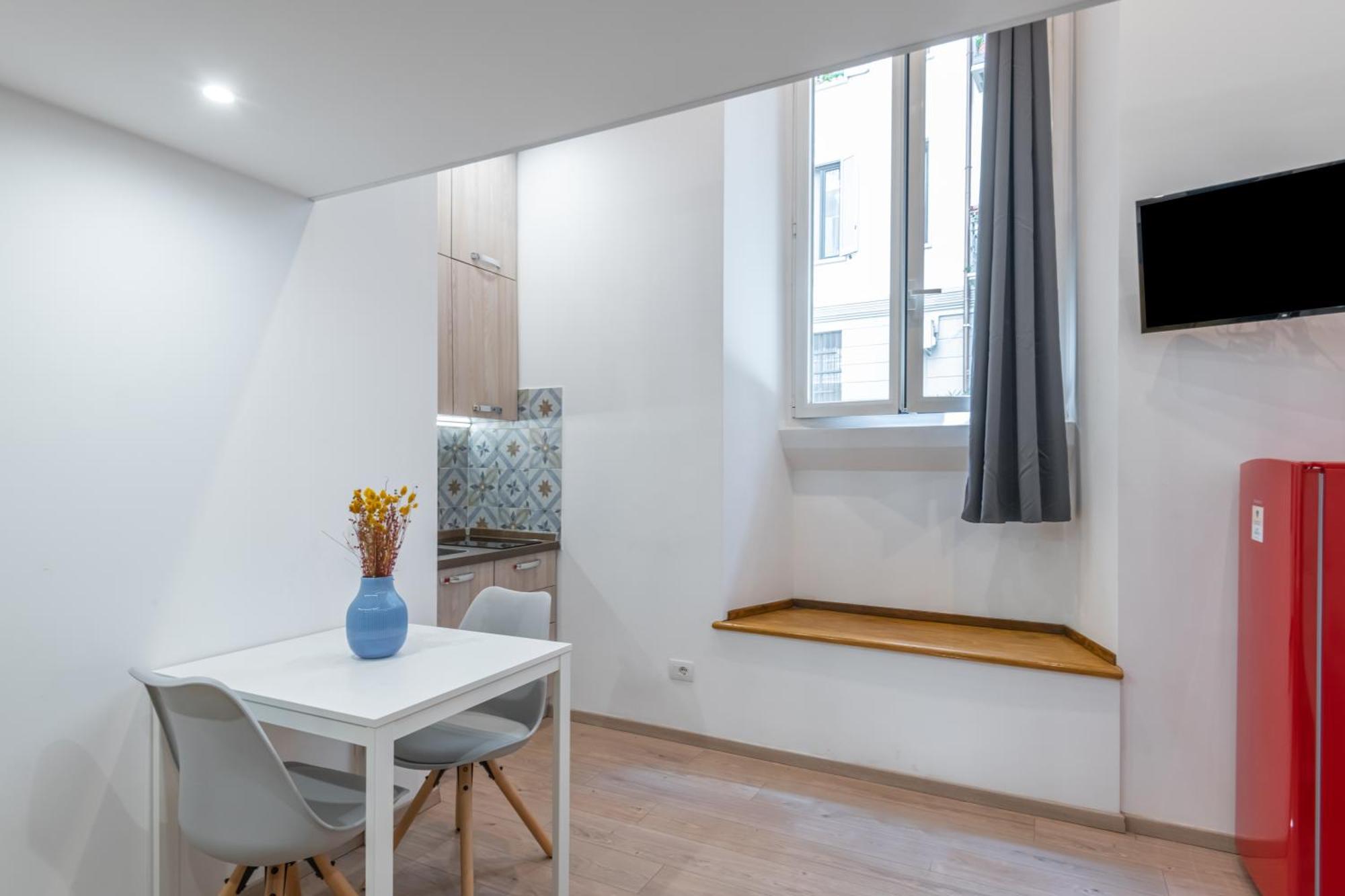 Isola - Flat Milan