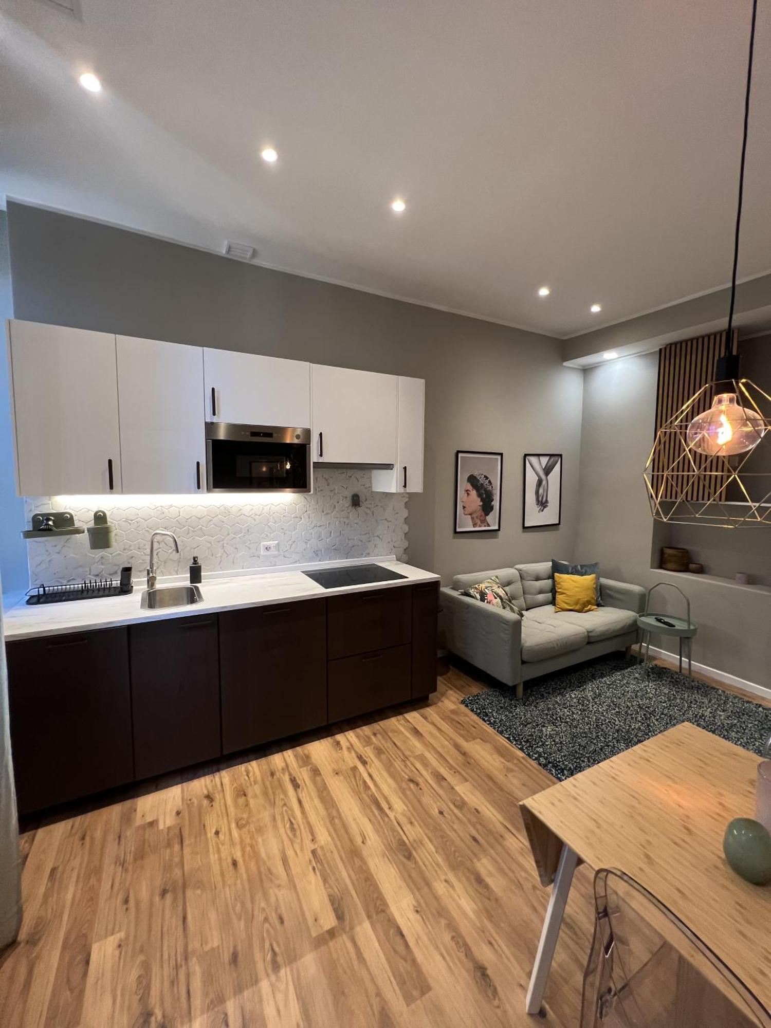 B32b Modern, Functional And Fully Equipped One Bedroom With A Lovely Small Balcony Appartamento *