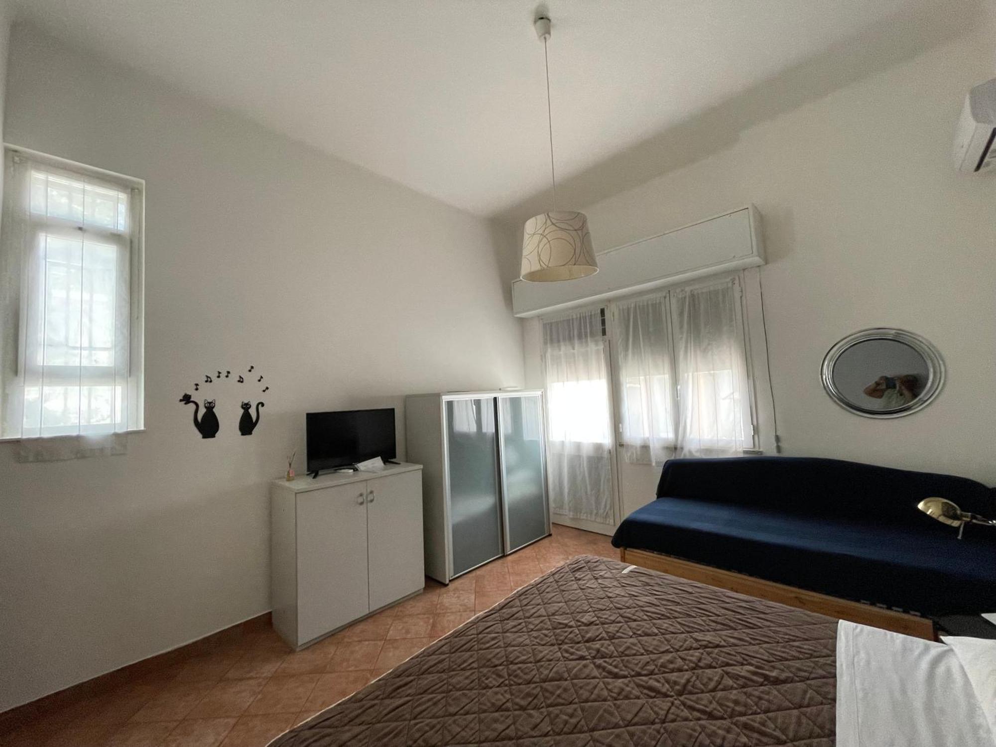 Canal Apartment Milan