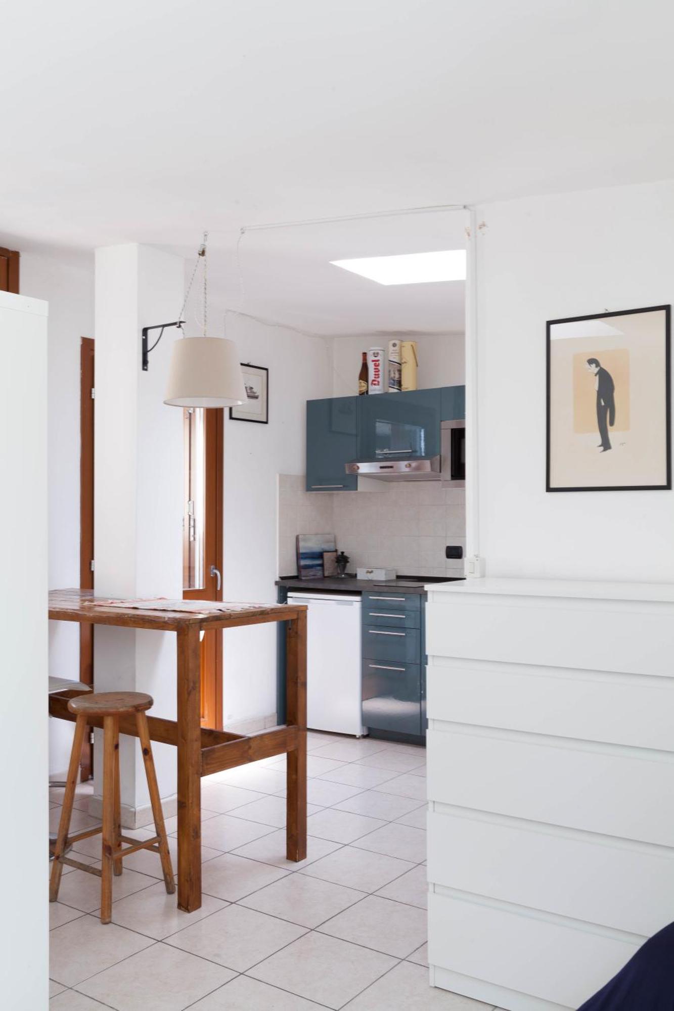 Terrace Close To Metro Station Apartment Milan